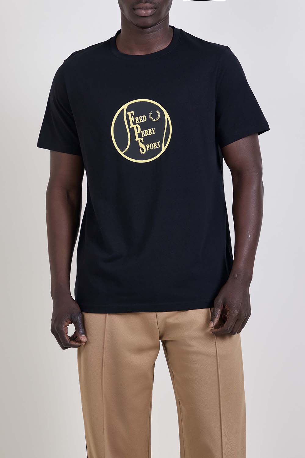 תמונת דוגמן קידמית של חולצת טי