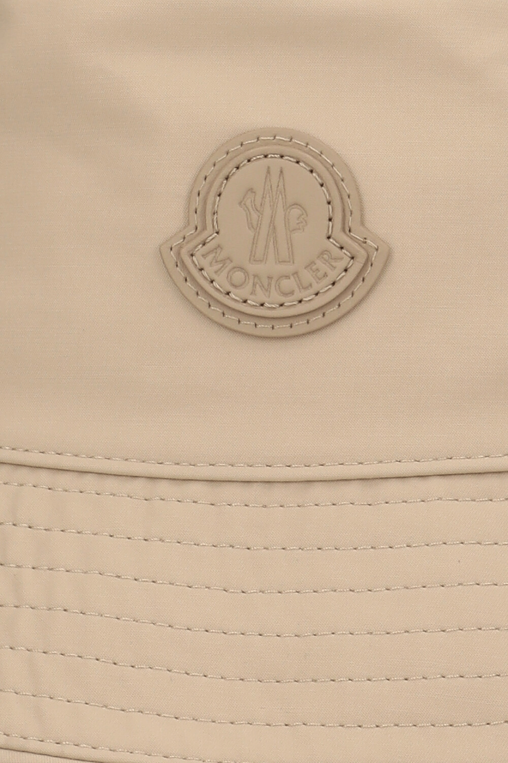 תמונת תקריב של כובע באקט