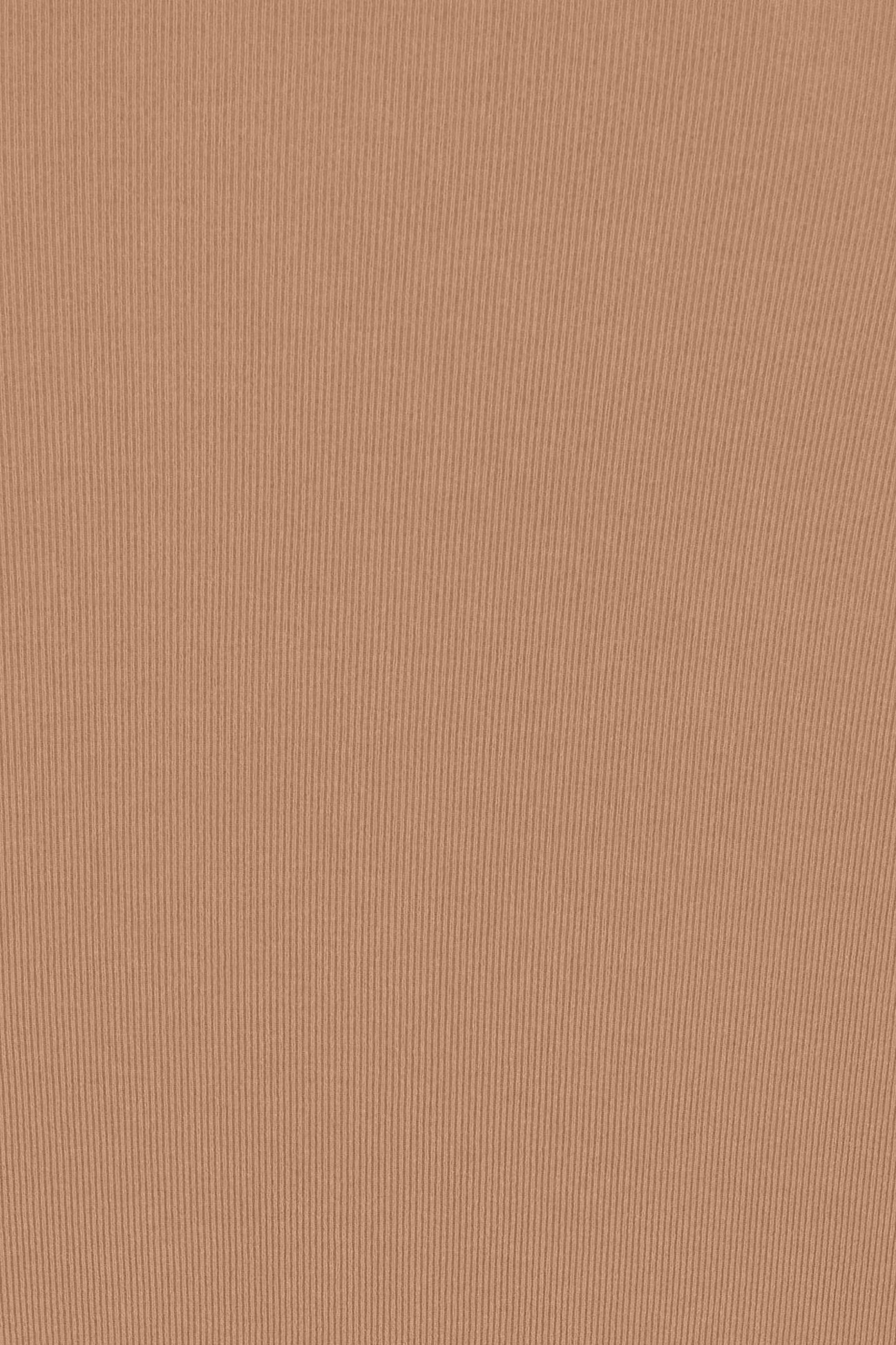 תמונת תקריב דוגמן של LOW BACK THONG BODYSUIT