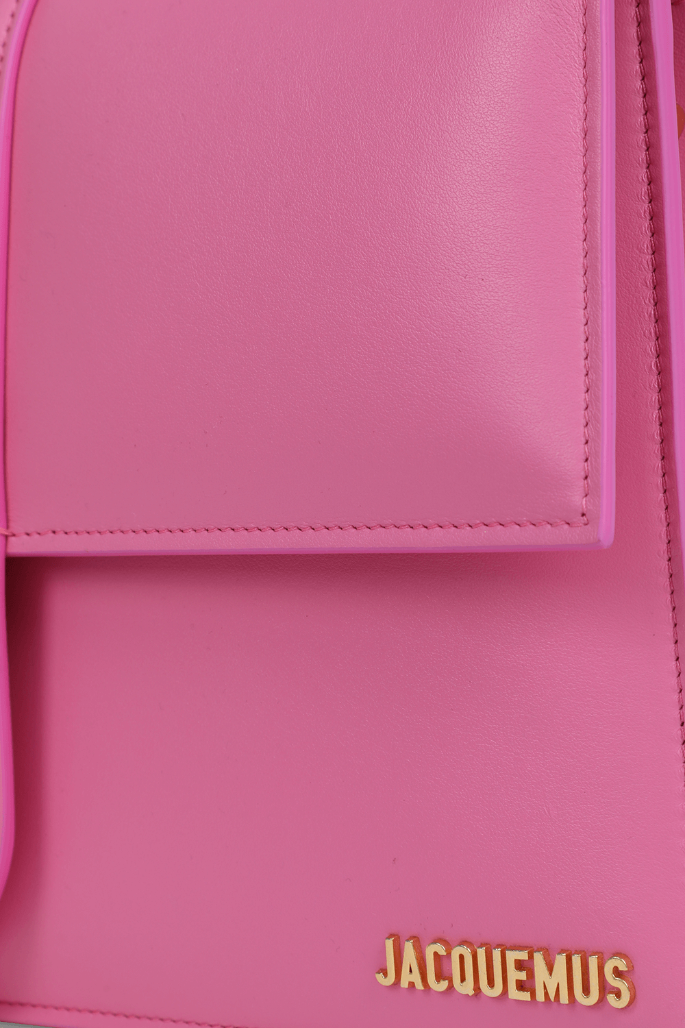 תמונת תקריב של תיק לה במבינו ורוד