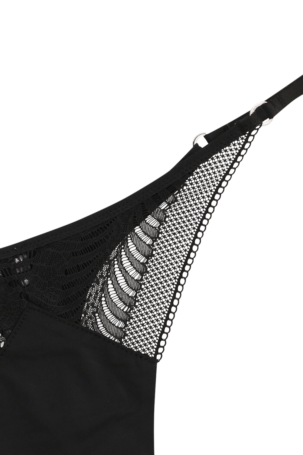 תמונת תקריב של תחתוני חוטיני תחרה