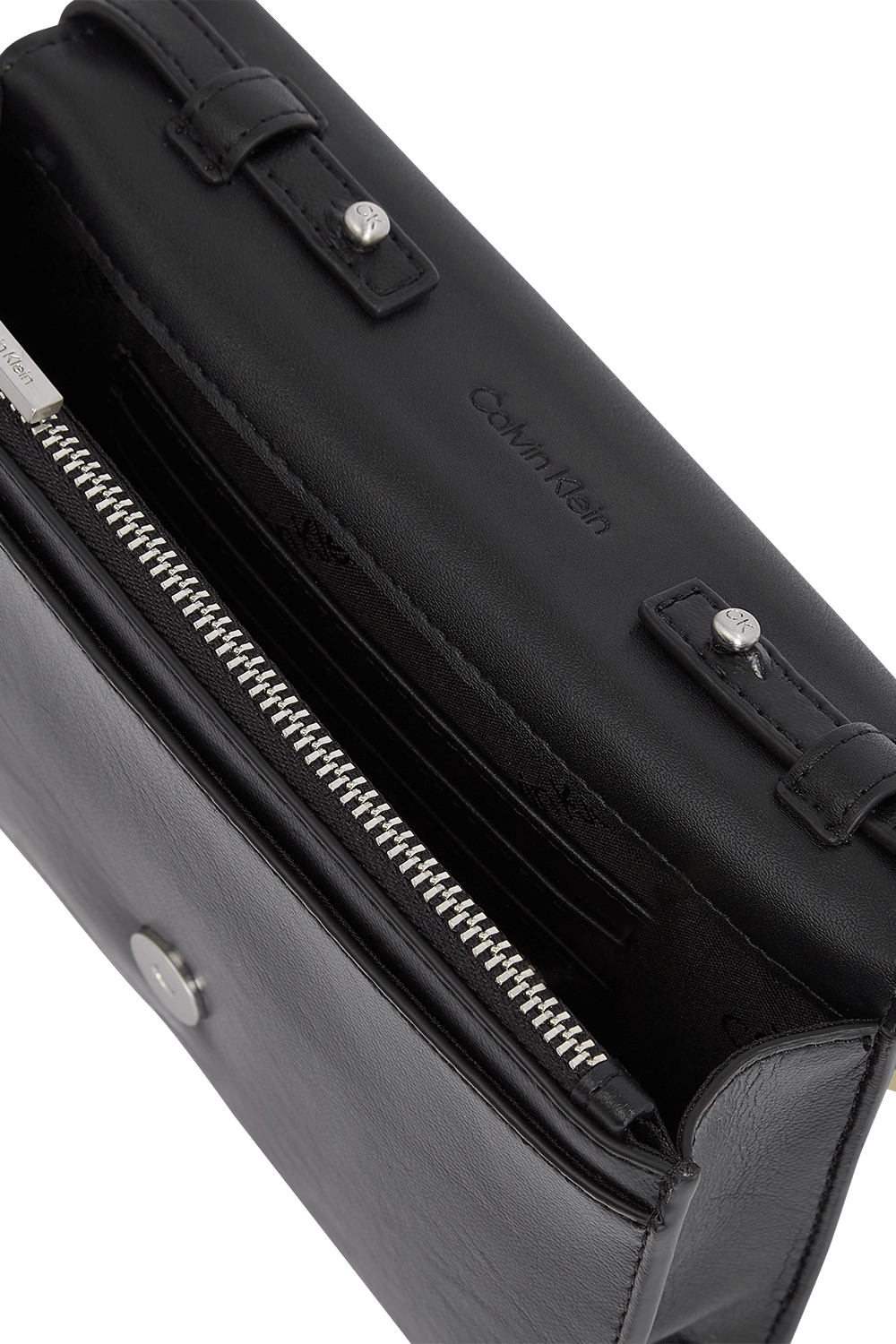 תמונת פנים של תיק קרוסבודי