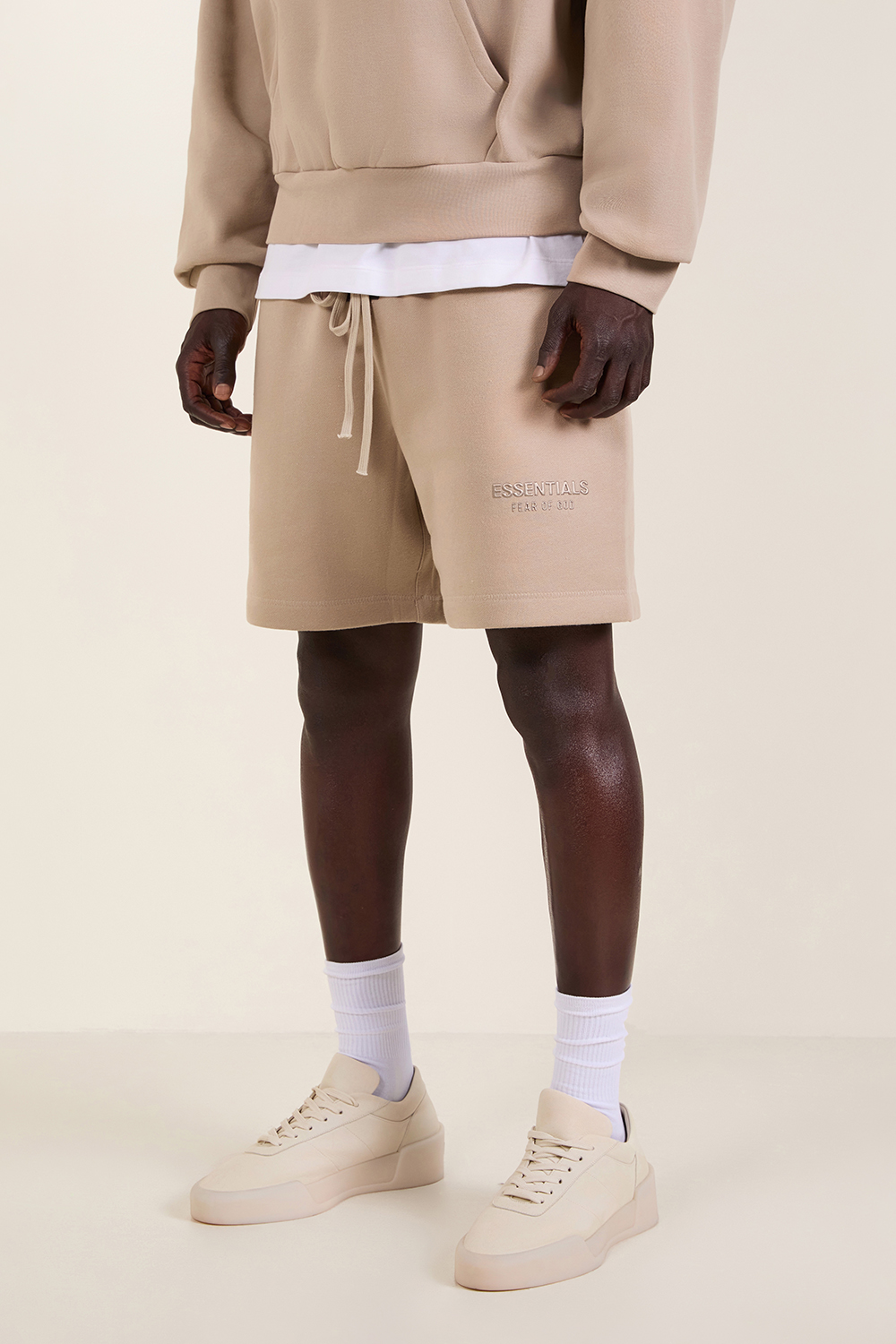 תמונת דוגמן קידמית של מכנסיים קצרים פליז