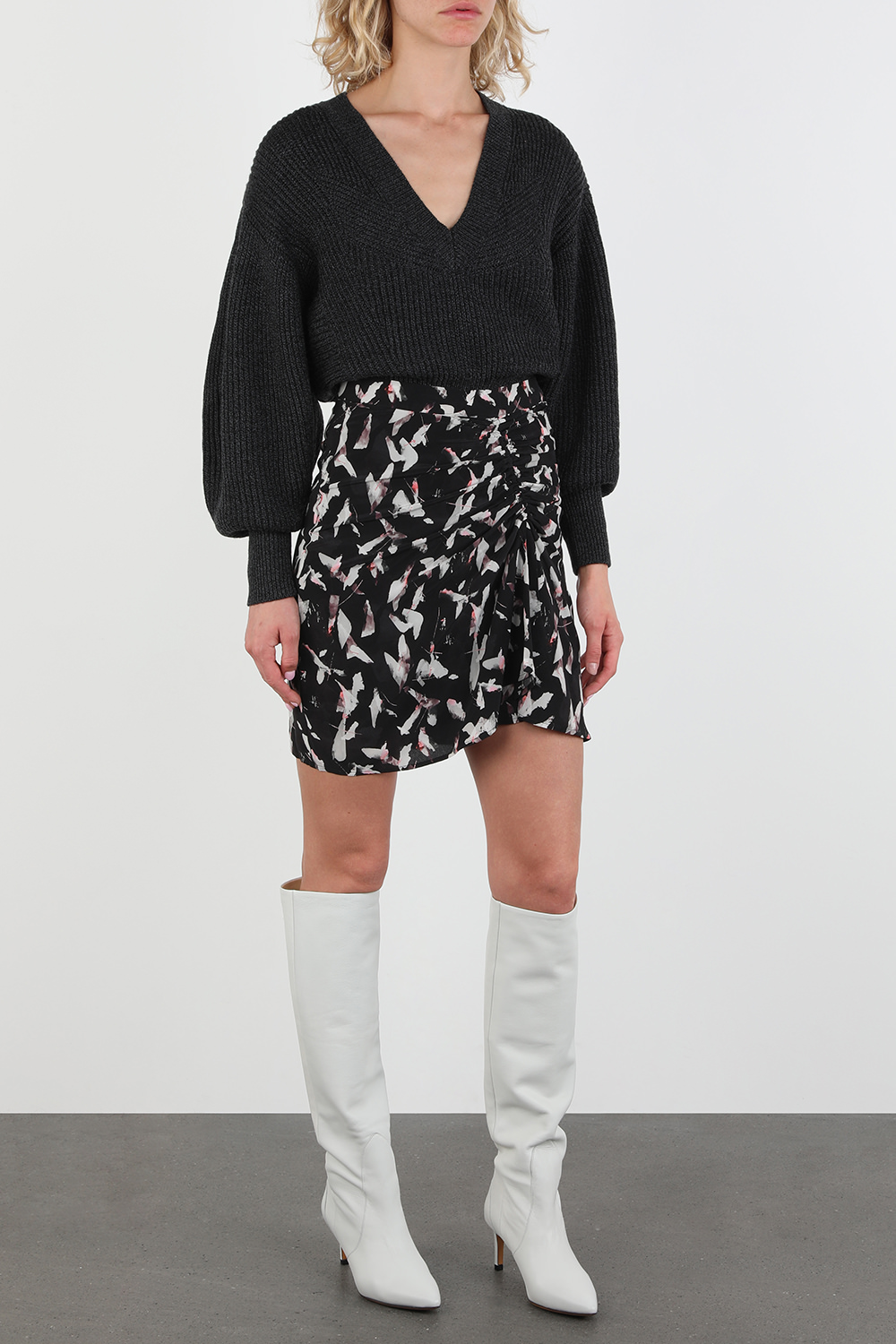 תמונת דוגמן קידמית של Hygie Boots in White