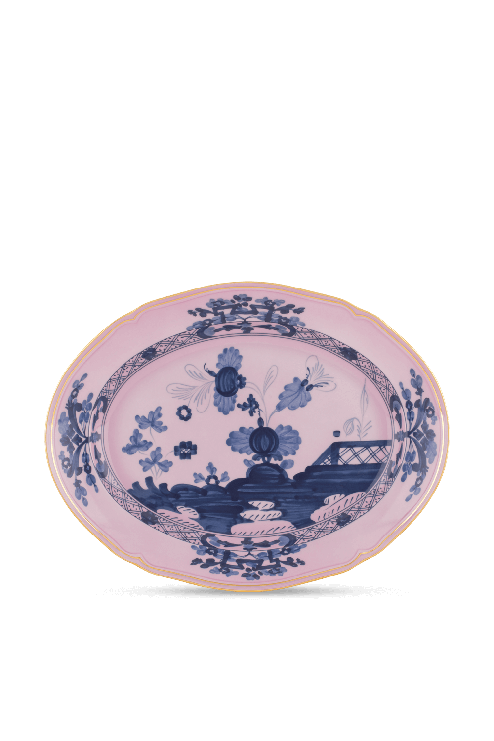 תמונה קידמית של צלחת הגשה אובלית