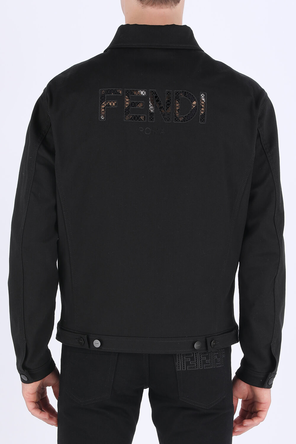 תמונת דוגמן אחורית של ז'קט ג'ינס שחור