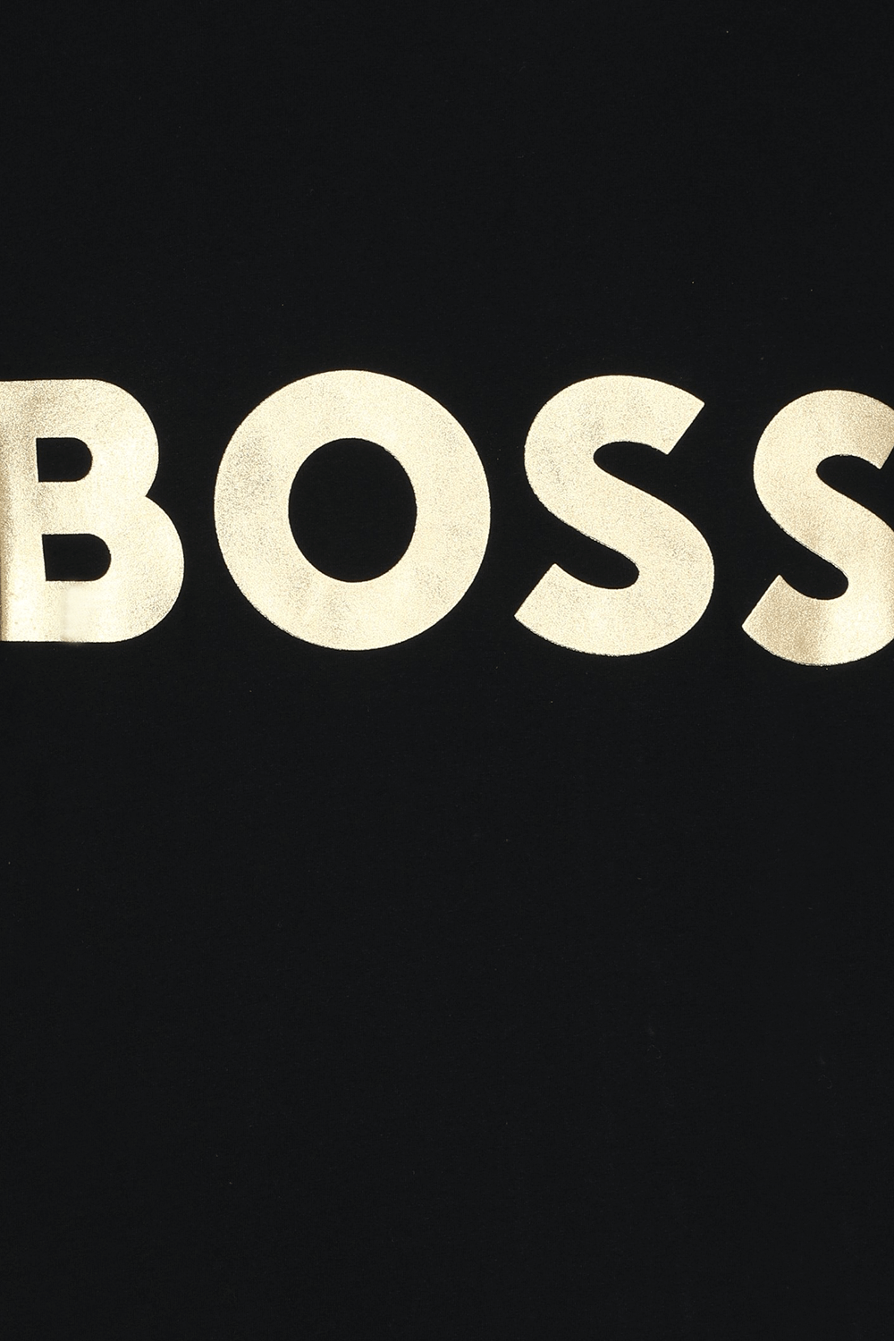 תמונה אחורית של חולצת לוגו טי מכותנה