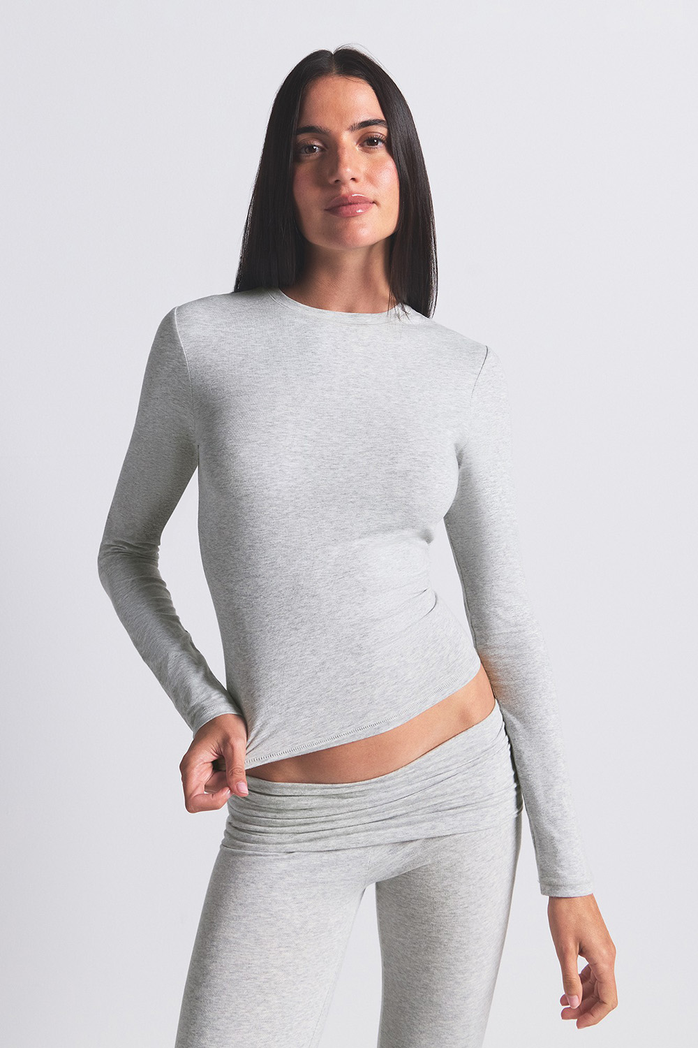 תמונת דוגמן קידמית של COTTON JERSEY LONG SLEEVE T-SHIRT