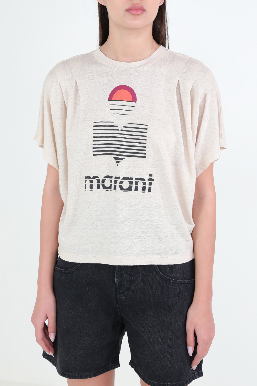 תמונת דוגמן קידמית של חולצת טי