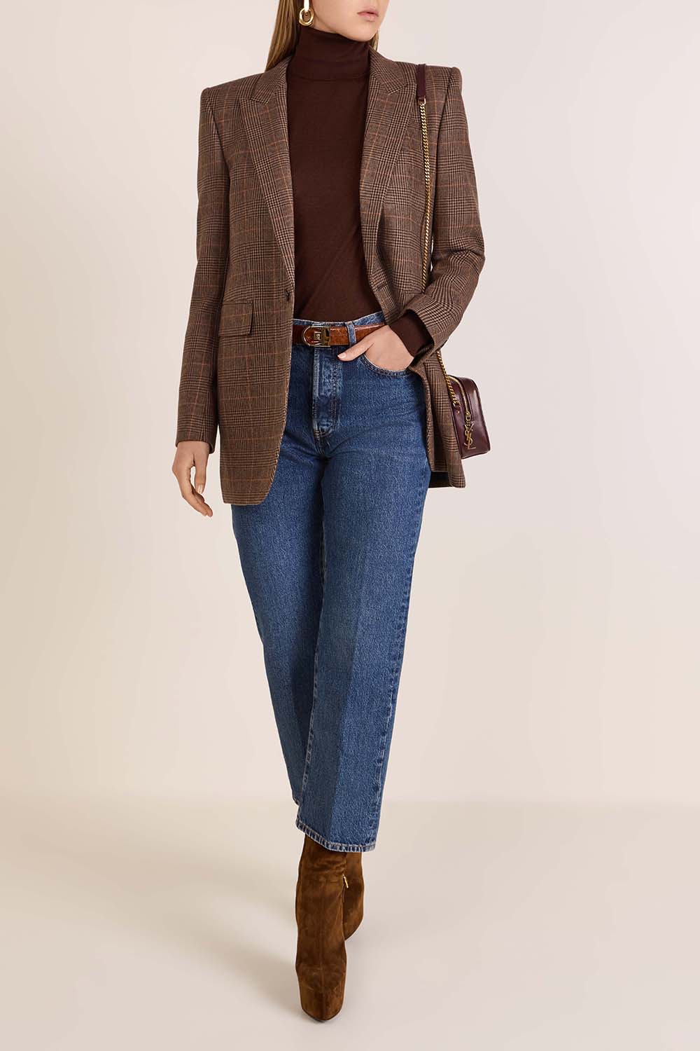 תמונת דוגמן קידמית של חגורה דו צדדית