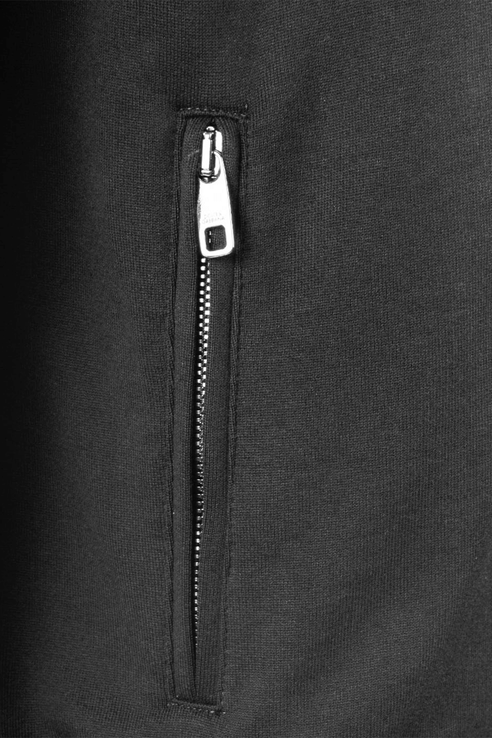 תמונת תקריב של Cotton Zip Up Hoodie in Black