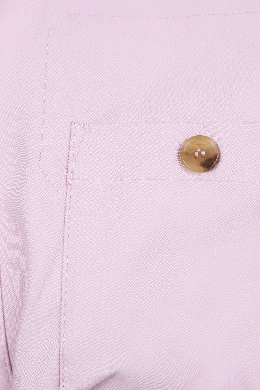 תמונה אחורית של חולצת קרופ מכותנה עם טוויסט