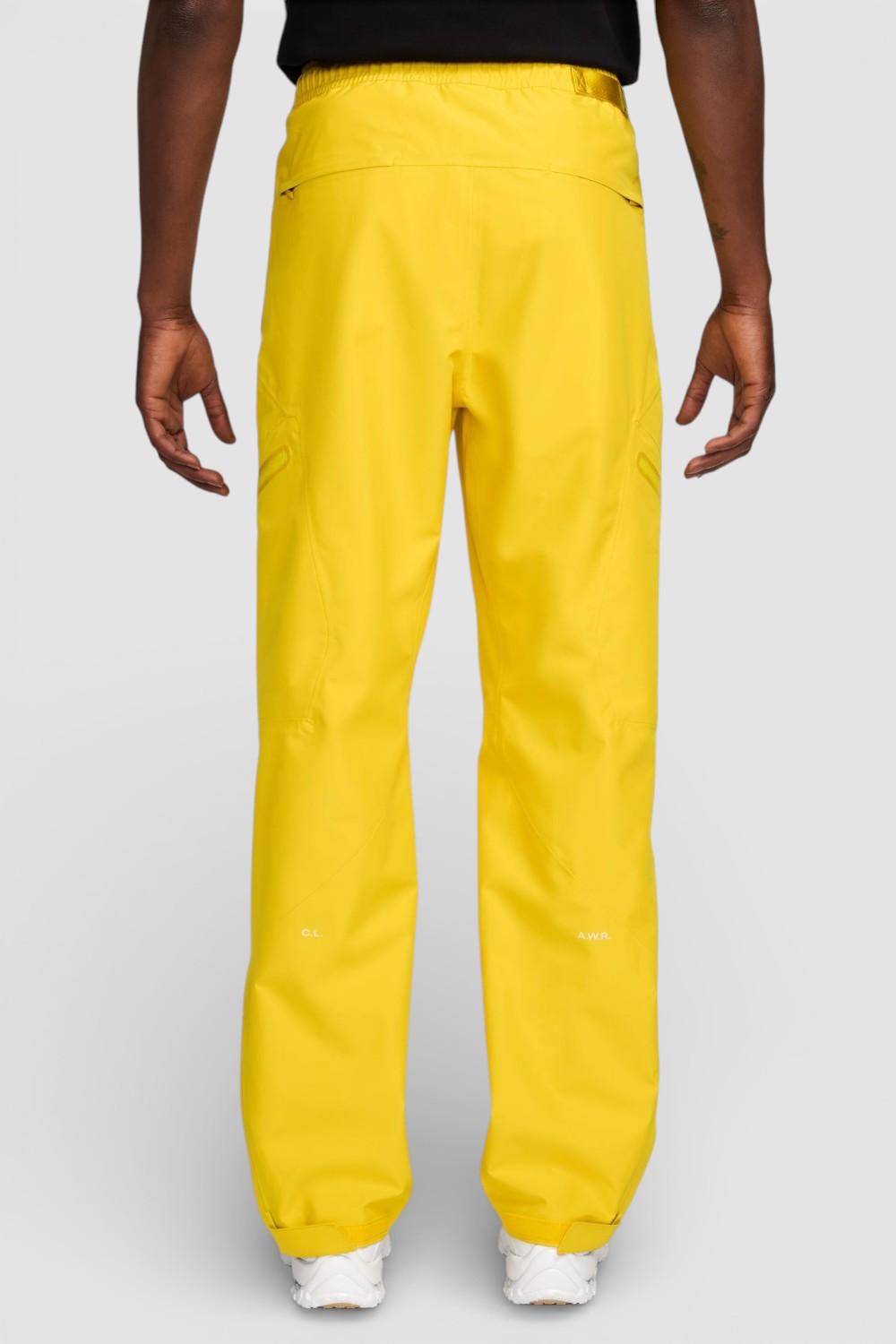 תמונת דוגמן אחורית של מכנסיים ארוכים נייקי X נוקטה