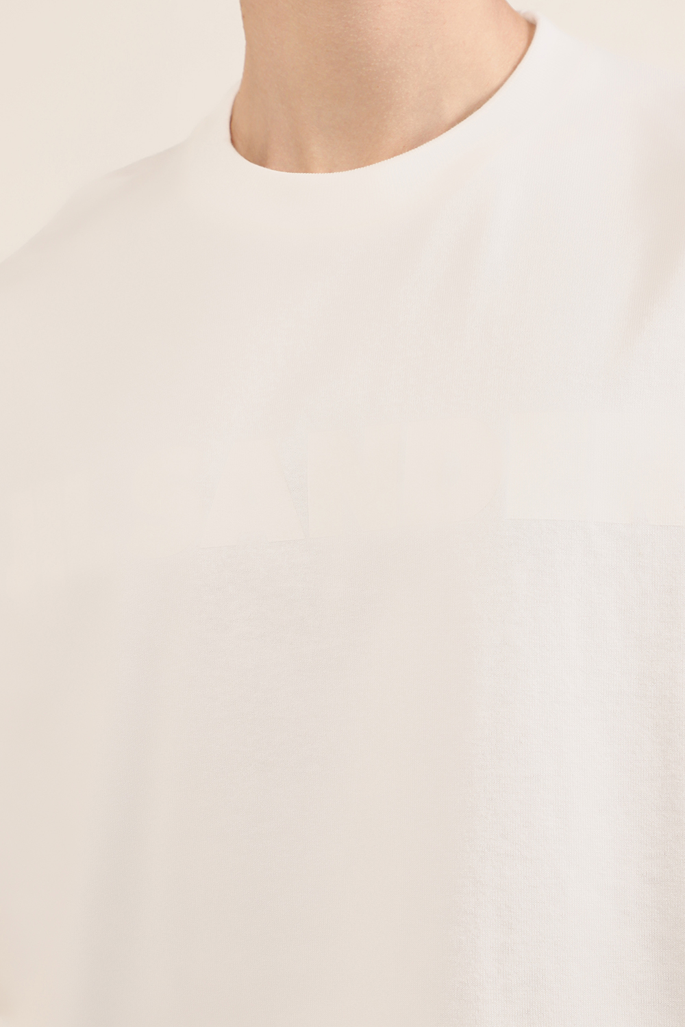 תמונת תקריב דוגמן של חולצת טי