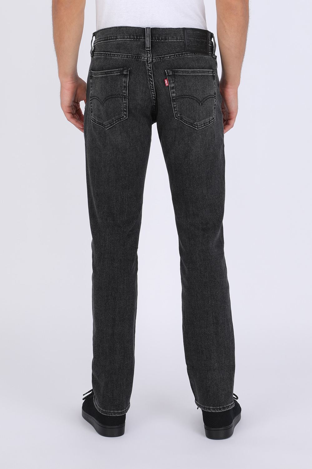 511 Slim Jeans in Black Wash LEVI`S