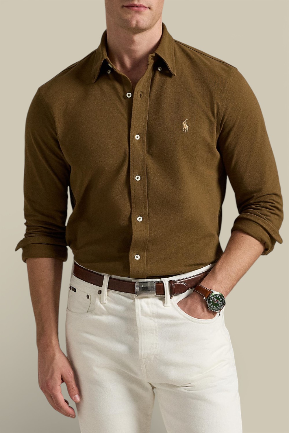 תמונת דוגמן קידמית של חולצה מכופתרת ארוכה