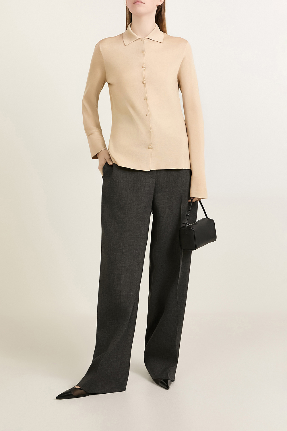 תמונת דוגמן קידמית של תיק נשיאה 90