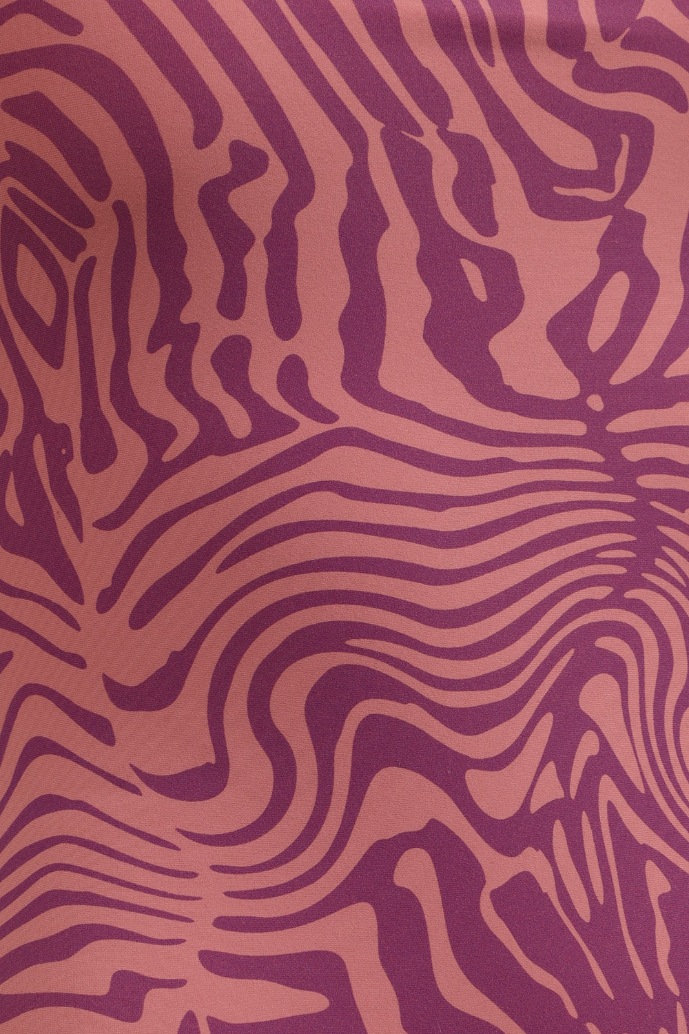 תמונה אחורית של בגד ים שלם סי