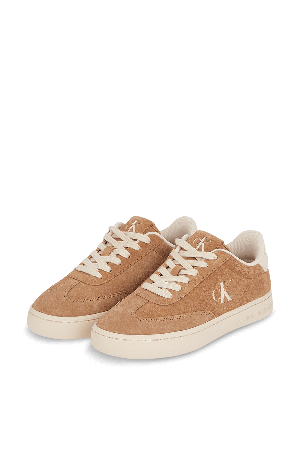 נעלי סניקרס