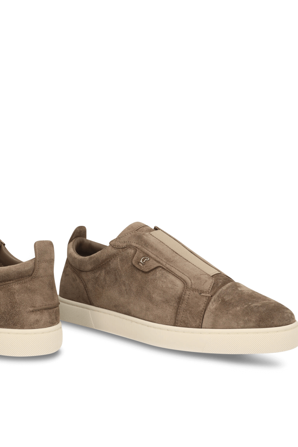 תמונת תקריב של נעלי סניקרס