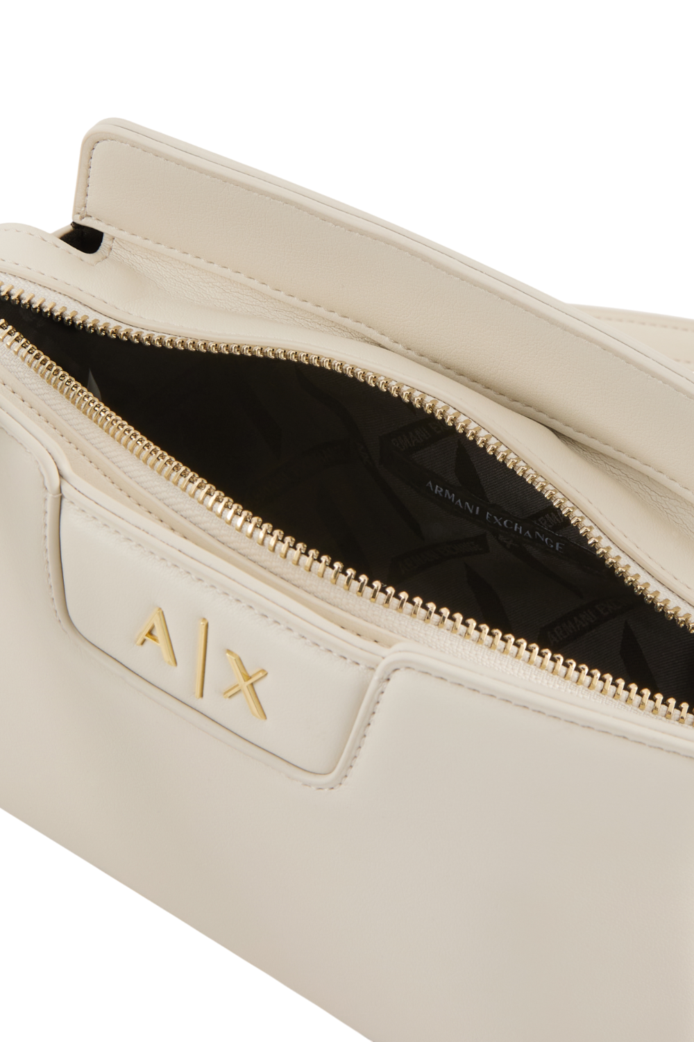 תמונת תקריב של תיק קרוסבודי מדיום