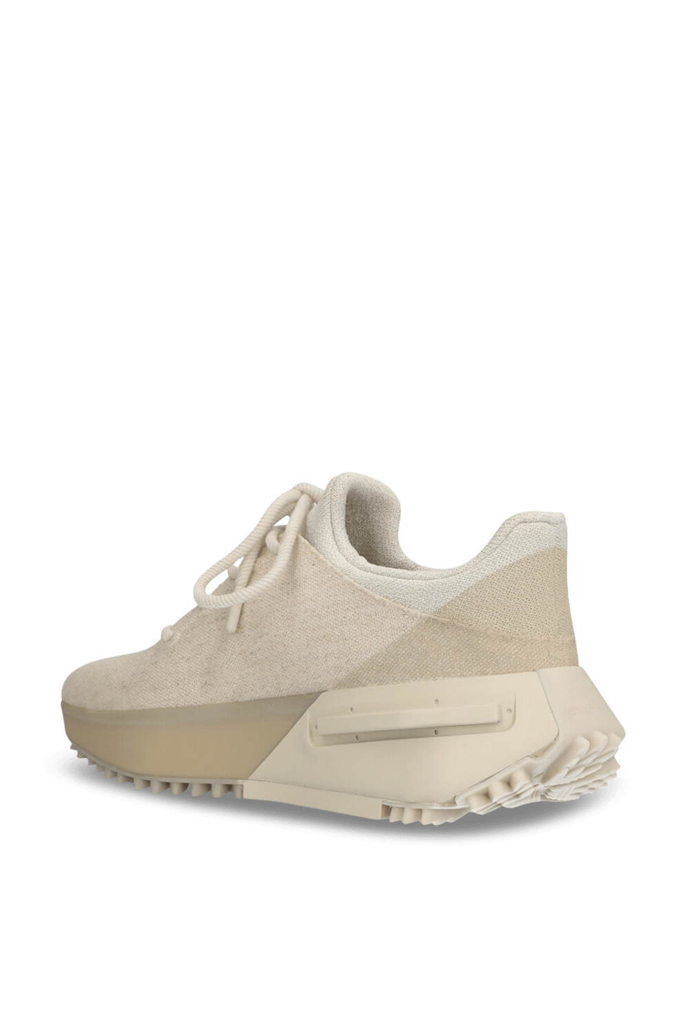 תמונה אחורית של נעלי סניקרס אם אן די