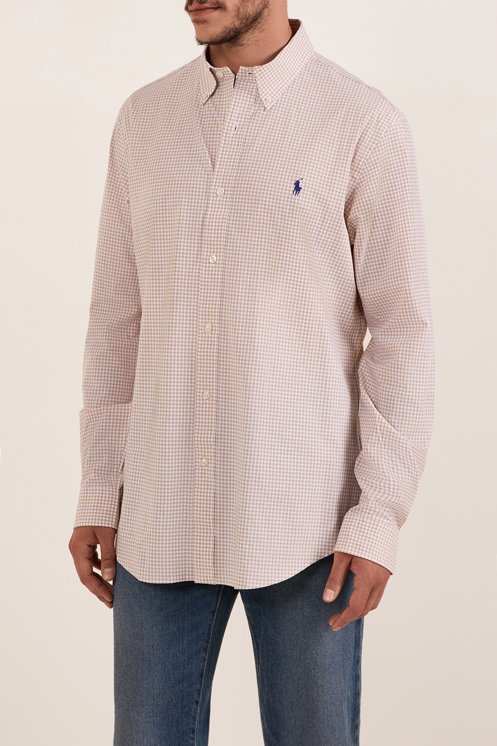 תמונת דוגמן קידמית של חולצת כפתורים