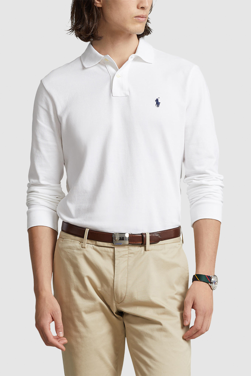 תמונת דוגמן קידמית של חולצת פולו ארוכה