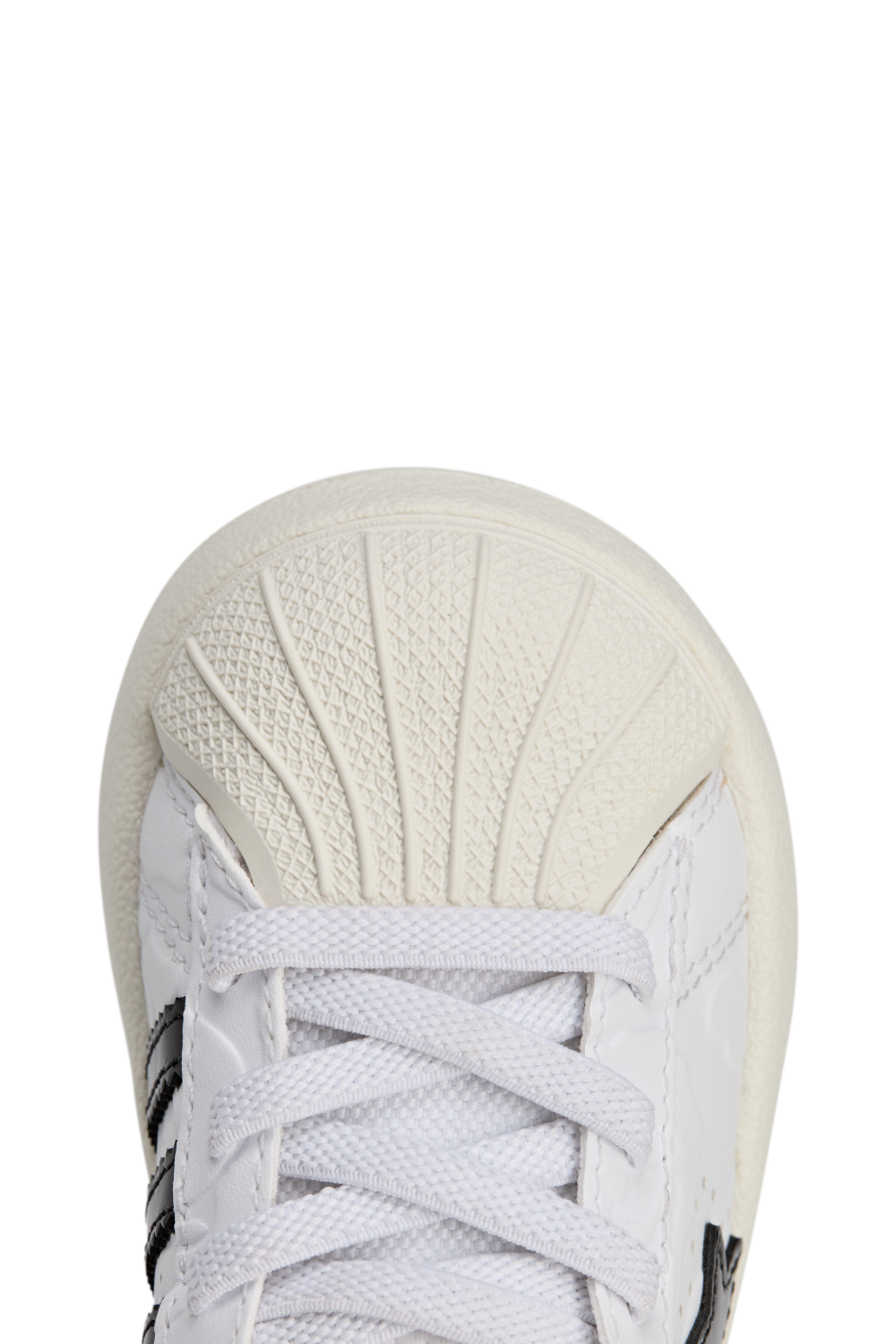 תמונת פנים של אדידס X ביאפ נעלי סניקרס סופרסטאר