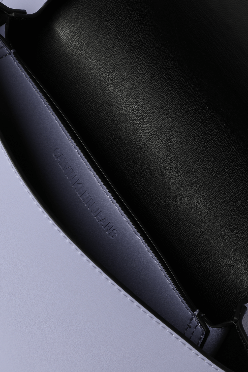 תמונת פנים של Shoulder Bag in Lavender