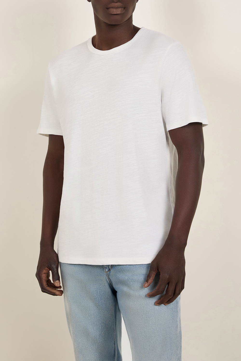 תמונת דוגמן קידמית של חולצת טי