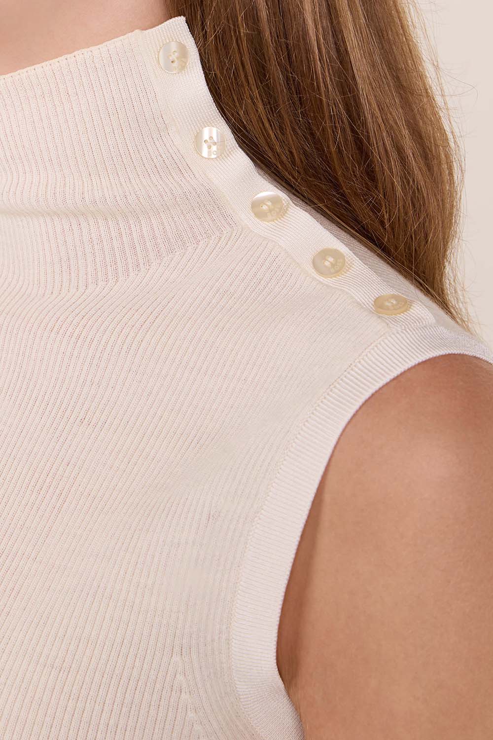 תמונת תקריב דוגמן של גופיית גולף