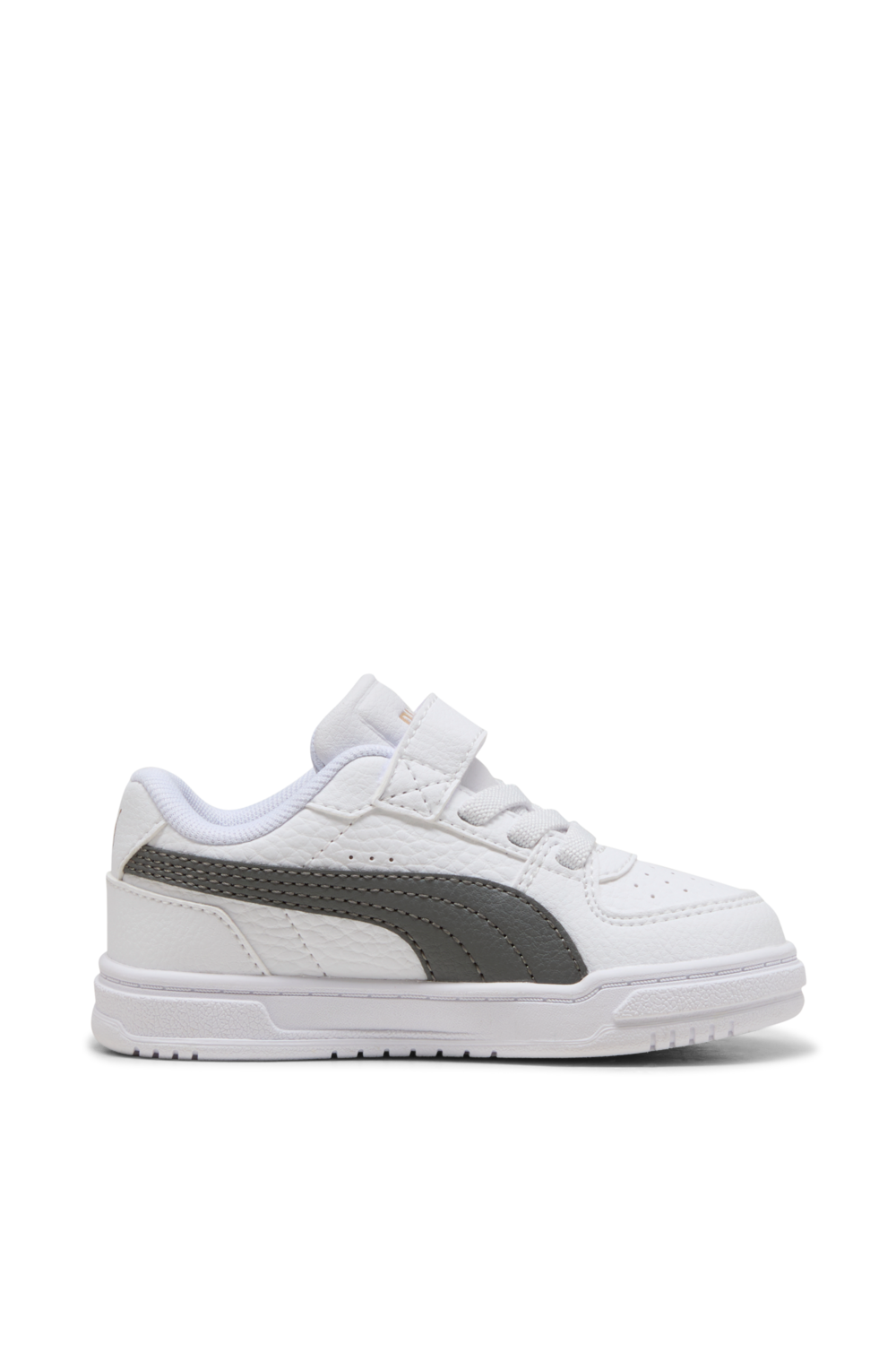 תמונה קידמית של נעלי סניקרס