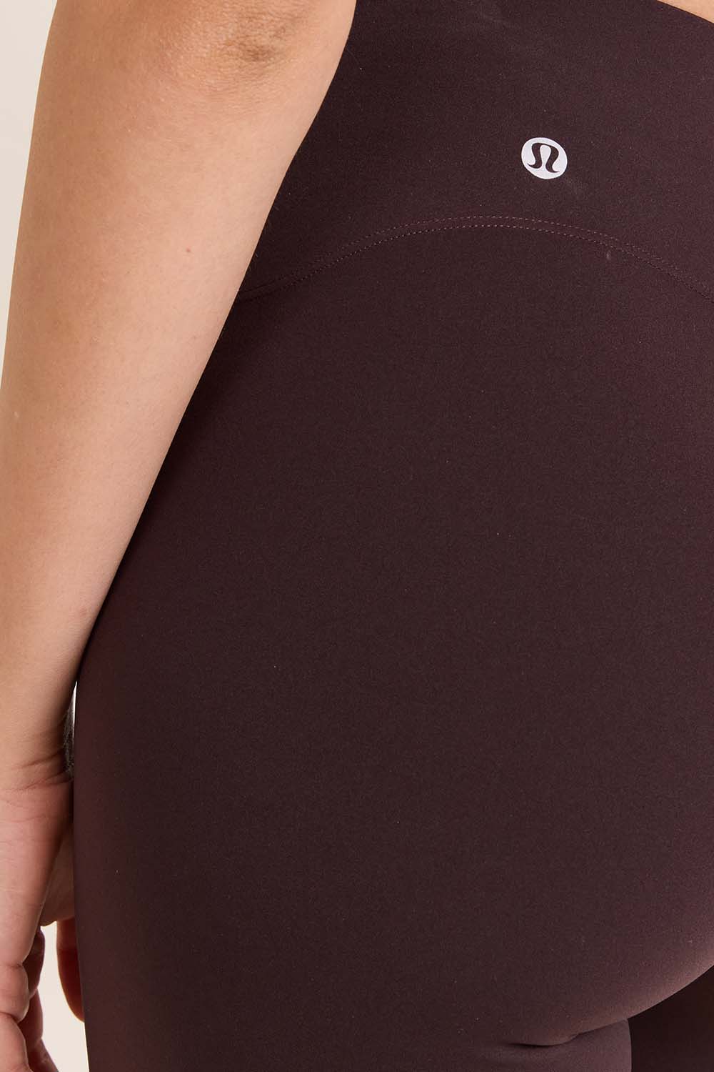 תמונת תקריב דוגמן של Glow Up Hr Short 6