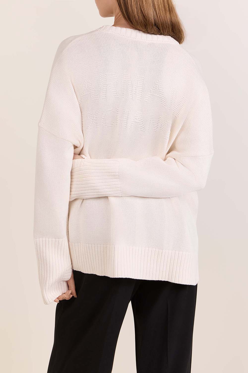 תמונת דוגמן אחורית של קרדיגן