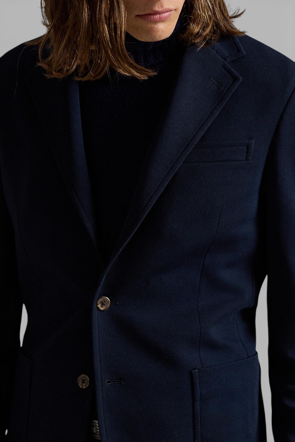 תמונת תקריב דוגמן של ז&rsquo;קט בלייזר