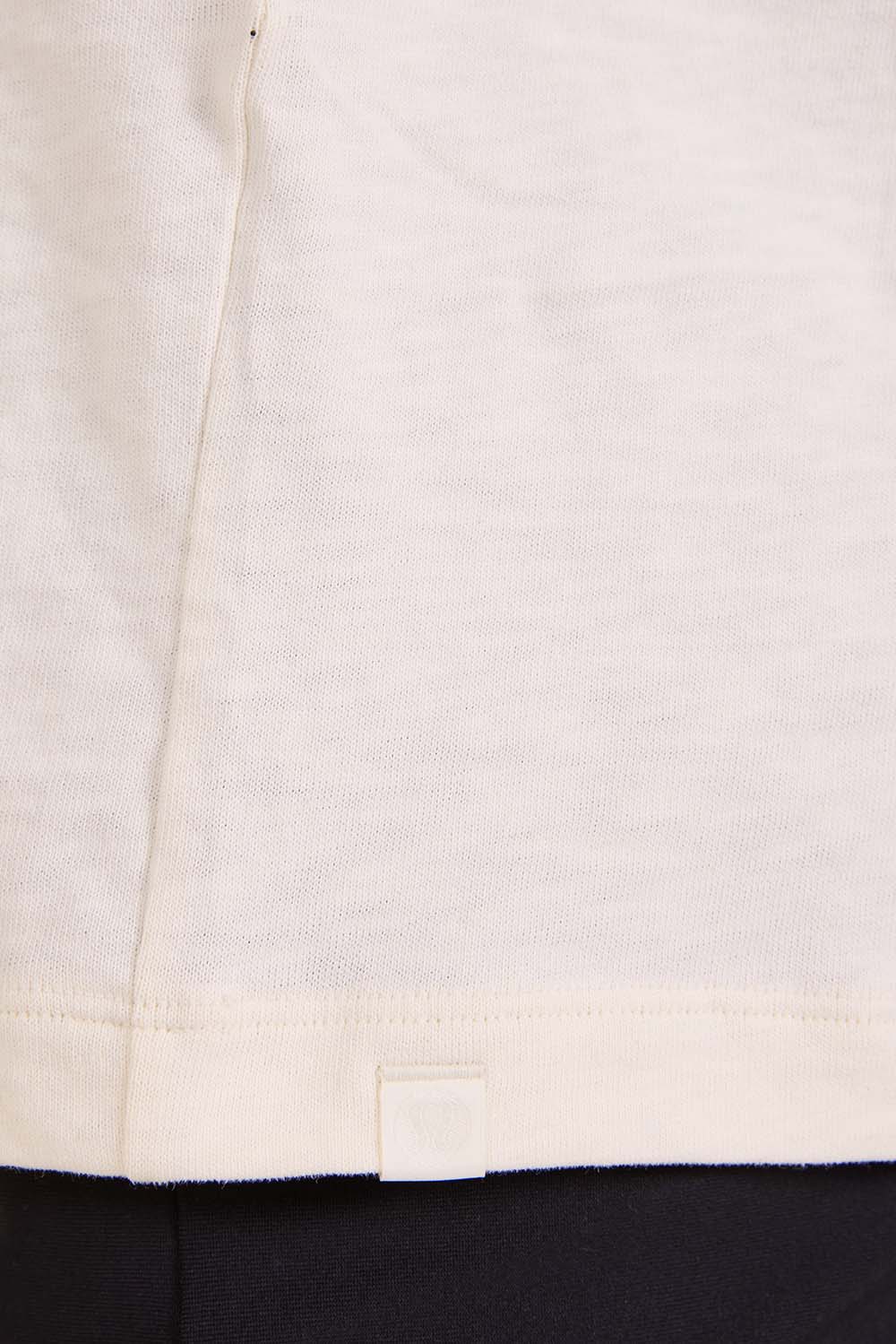 תמונת תקריב דוגמן של Relaxed Cotton Slub T-Shirt