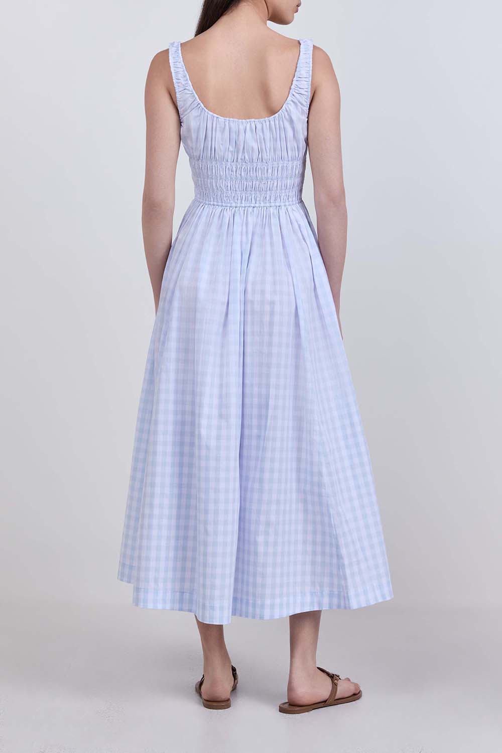 תמונת דוגמן אחורית של שמלת מידי