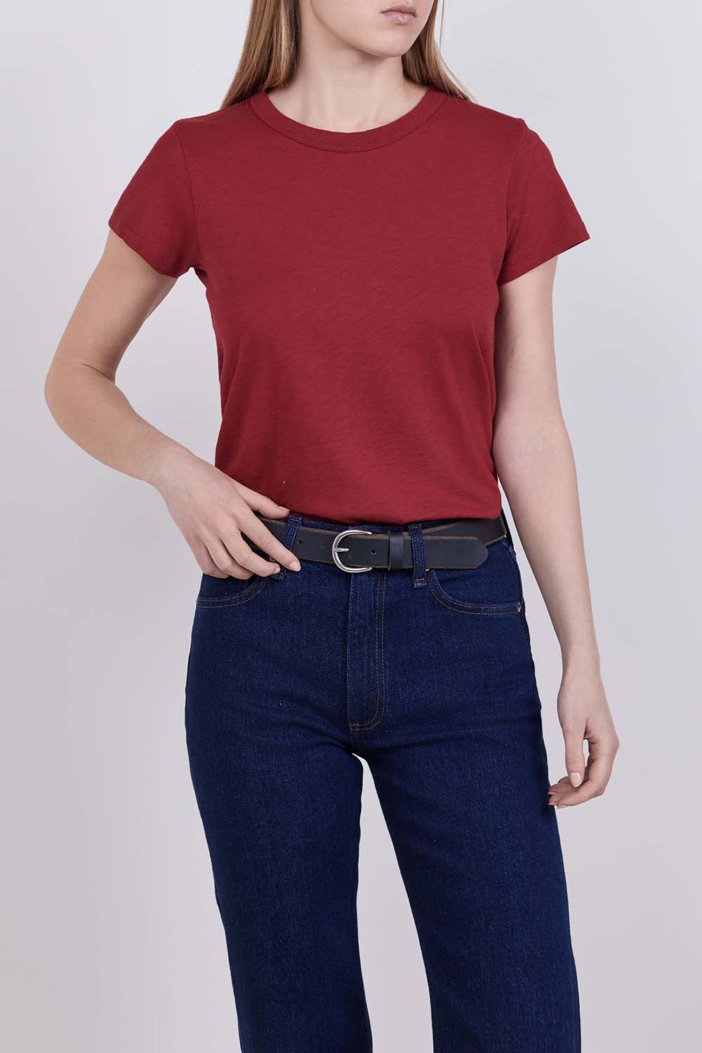 תמונת דוגמן קידמית של חולצת טי