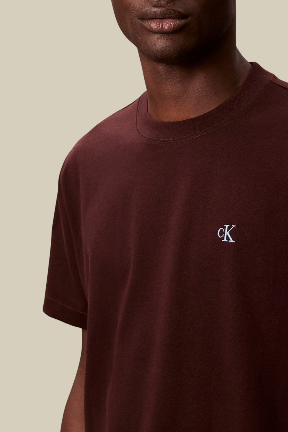 תמונת תקריב דוגמן של חולצת טי