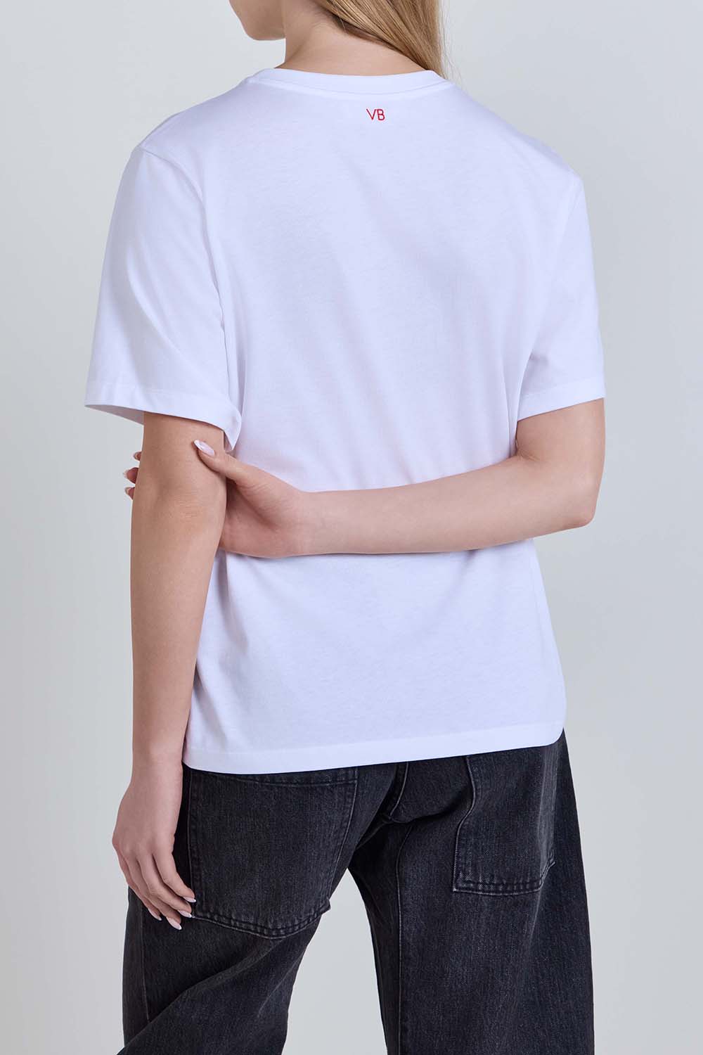 תמונת דוגמן אחורית של חולצת טי כותנה