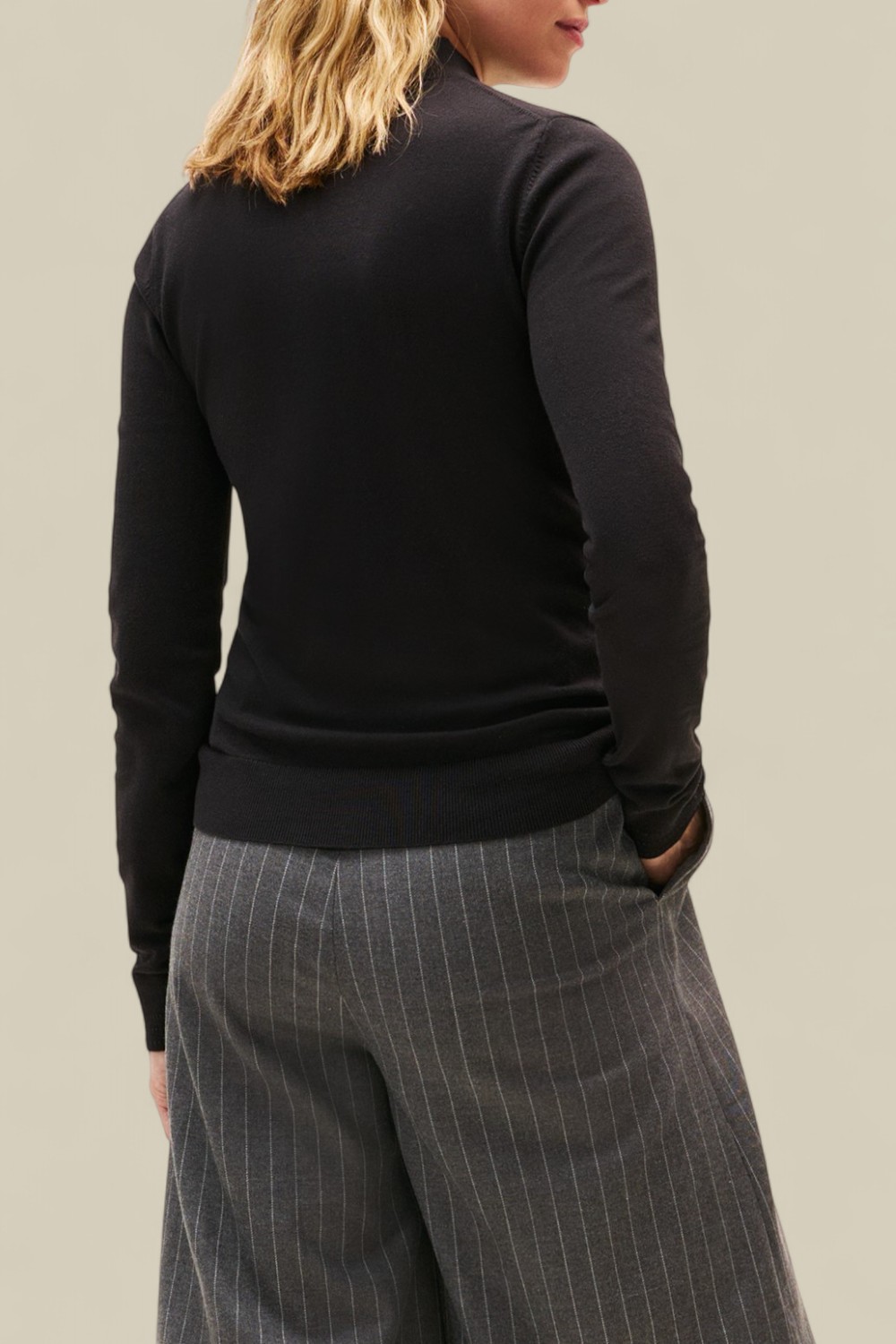 תמונת דוגמן אחורית של סריג גולף