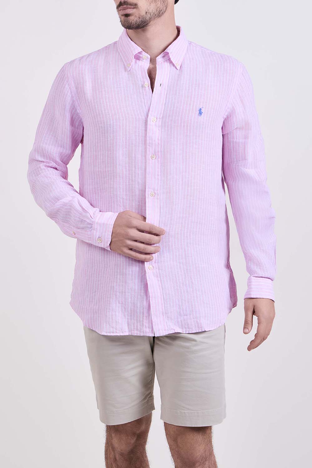 תמונת דוגמן קידמית של חולצת כפתורים מפשתן