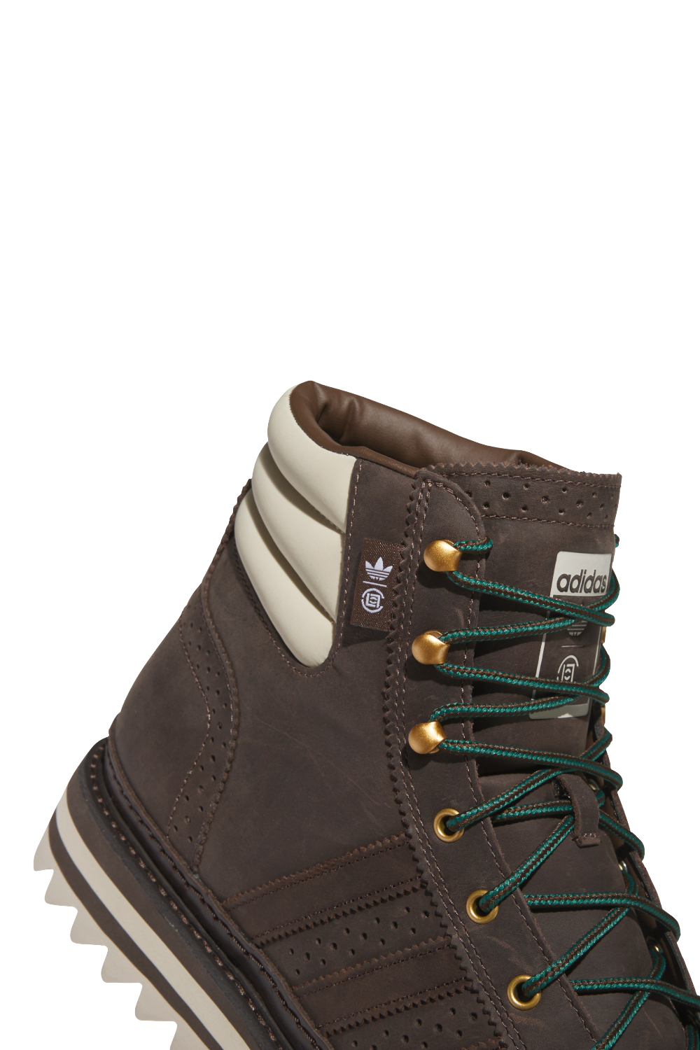 תמונת פנים של נעלי עור אדידס X קלוט