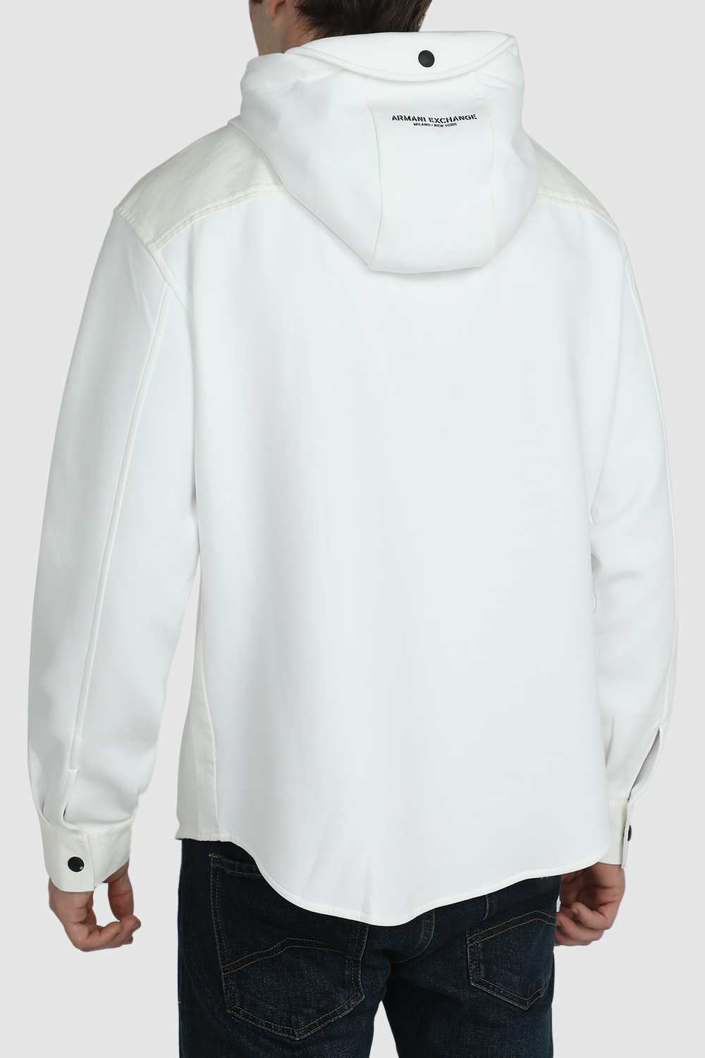 תמונת דוגמן אחורית של חולצת ז'קט ג'ינס