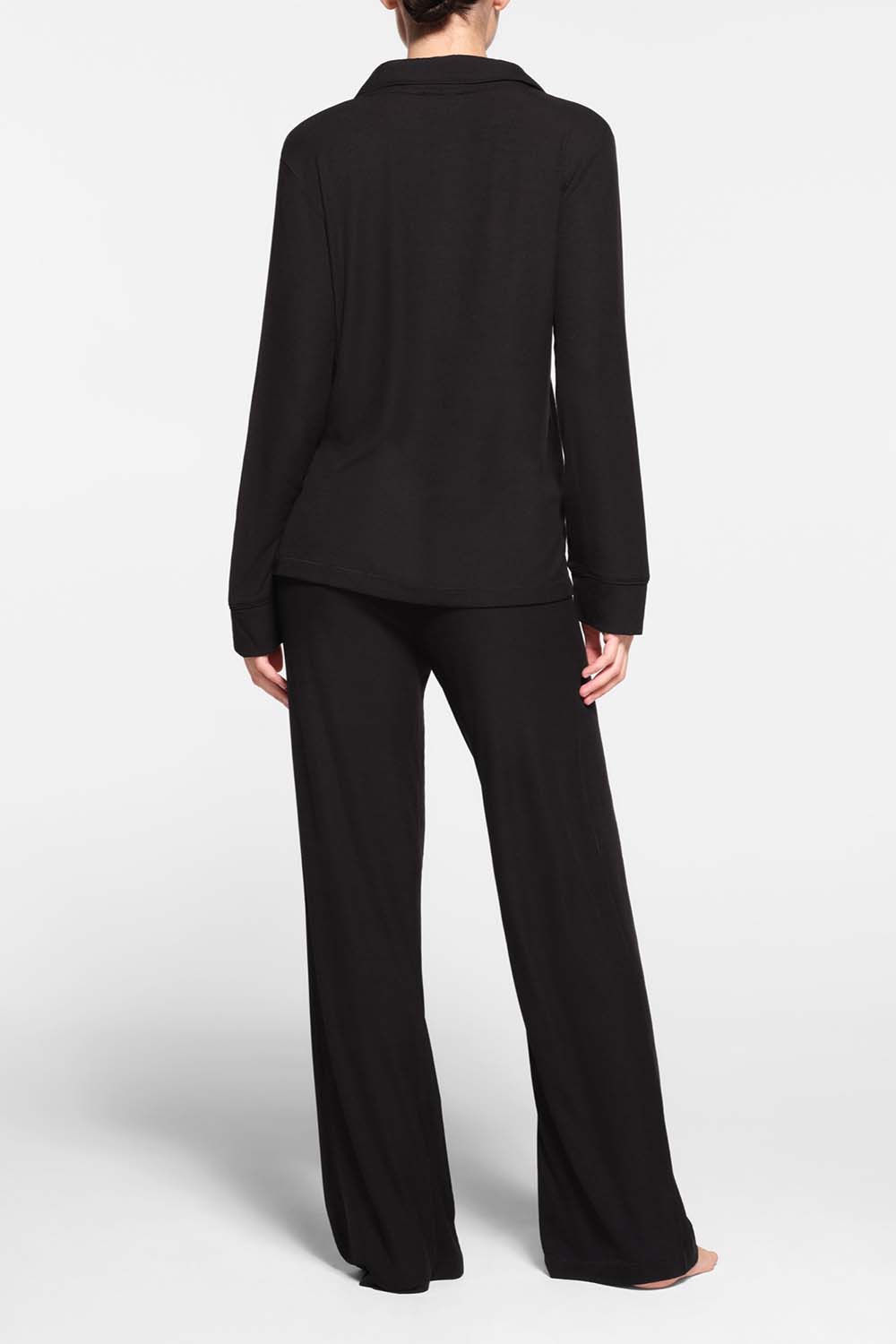 תמונת דוגמן אחורית של RIB SLEEP SET