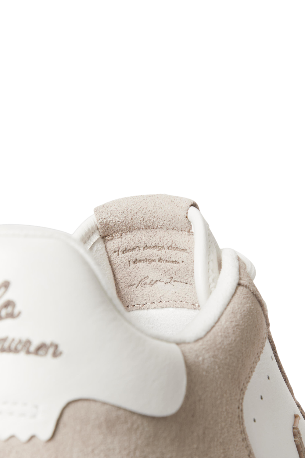 נעלי סניקרס