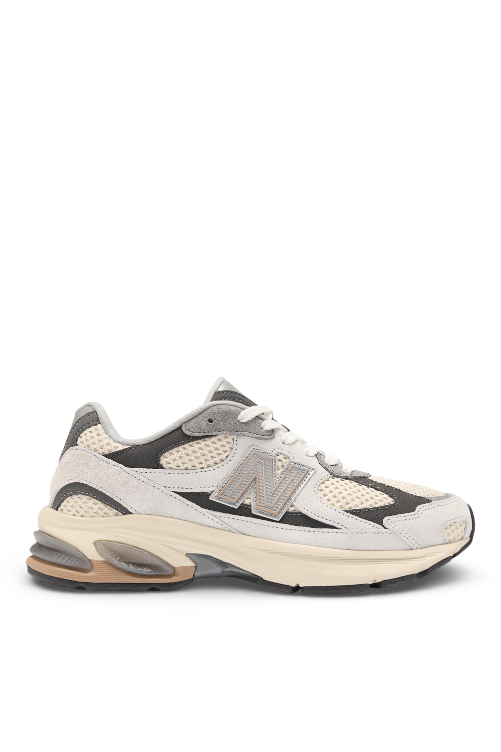 תמונה קידמית של נעלי סניקרס 2010