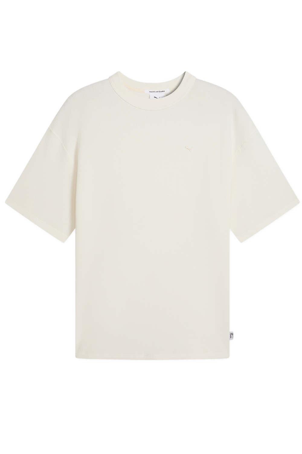 תמונה קידמית של חולצת טי