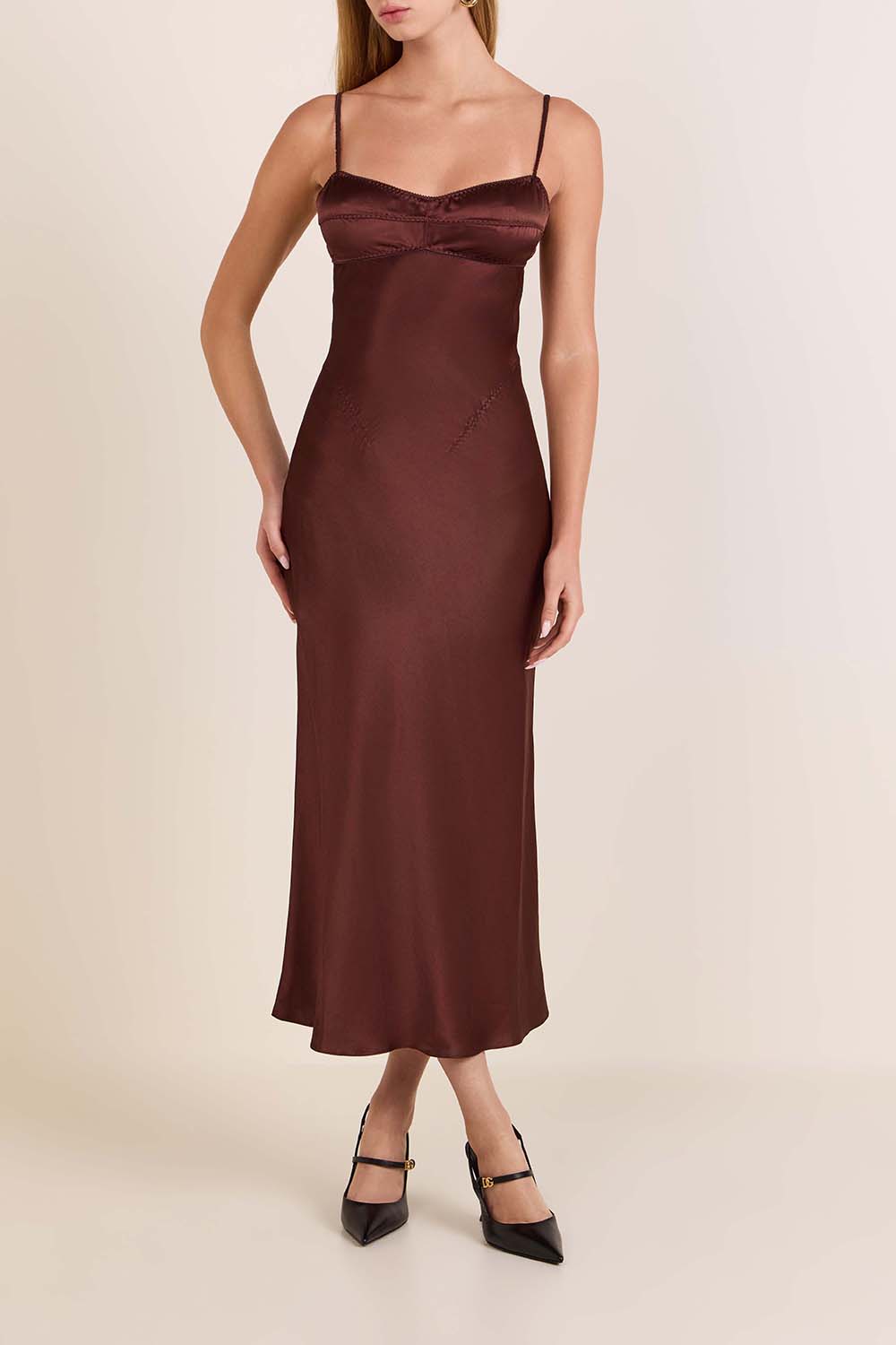 תמונת דוגמן קידמית של שמלת מקסי